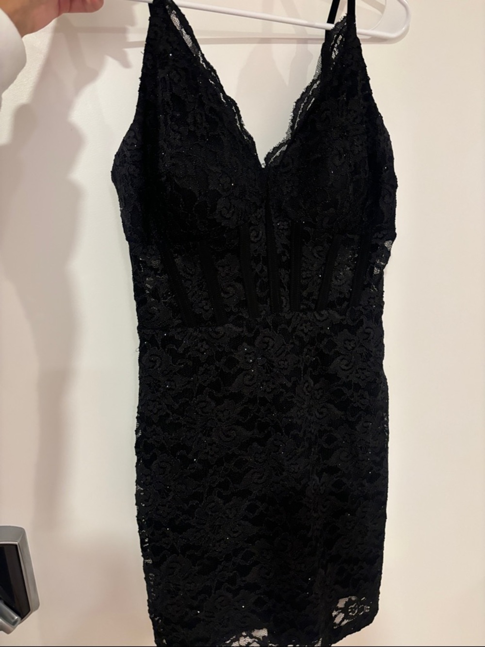 Black Lace Bodycon Dress - Elegant Sleeveless Evening Dress